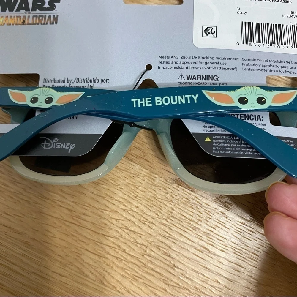 Star Wars Mandalorian Sunglasses NWT Blue 100% UV Protection Kids Disney